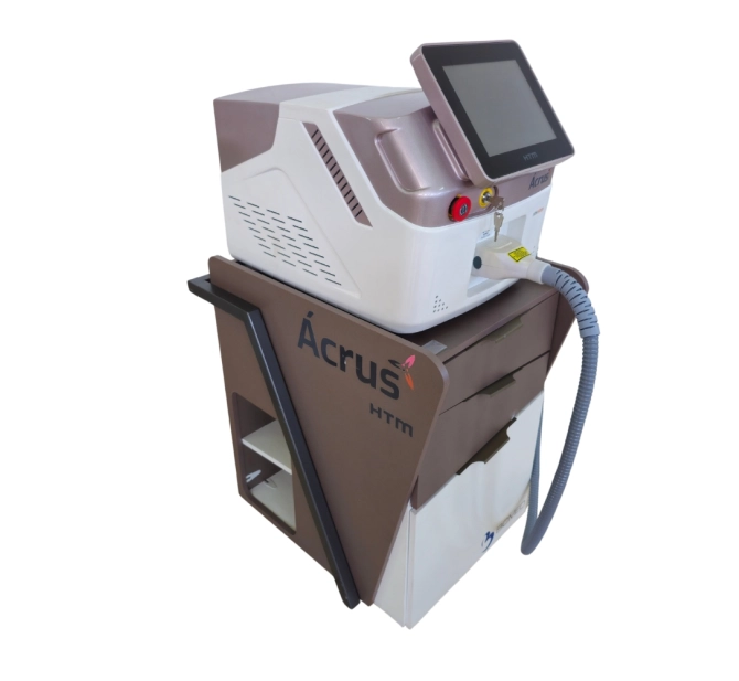 Ácrus (Usado) Aparelho Laser de Epilação Triple Wave (Diodo, ND-YAD e Alexandrite) - HTM