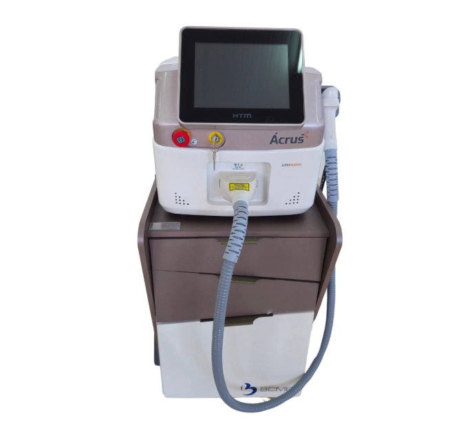 Ácrus (Usado) Aparelho Laser de Epilação Triple Wave (Diodo, ND-YAD e Alexandrite) - HTM