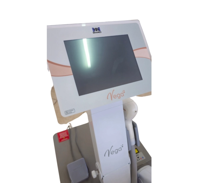  VEGA (Usado) Laser de Alta Potência para Epilação Triple Wave (Diodo, ND-YAG e Alexandrite) - IBRAMED